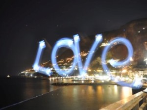 Love_on_the_Amalfi_coast-0